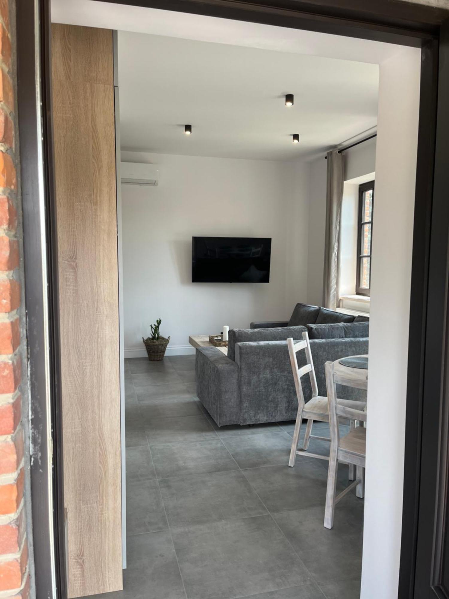 Neighbourhood Apartment 卢布林 外观 照片